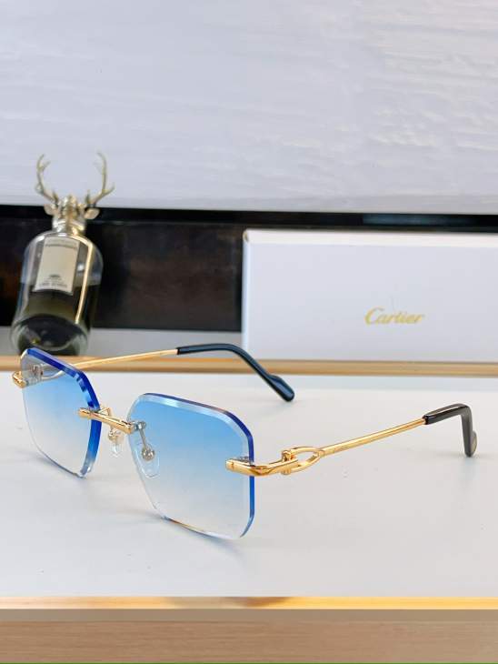 Picture of Cartier Sunglasses _SKUfw80049404fw